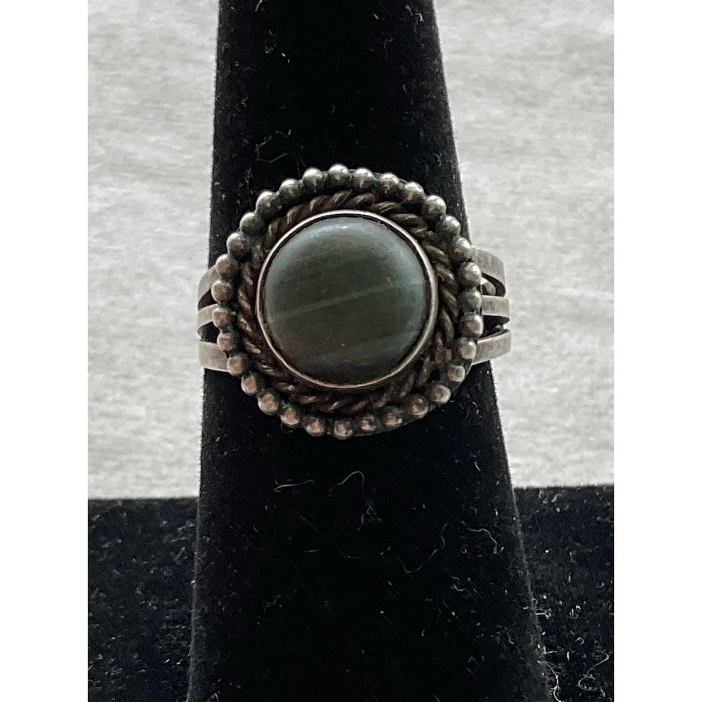 vintage Southwestern sterling silver ring Green Malachite Size 7.75